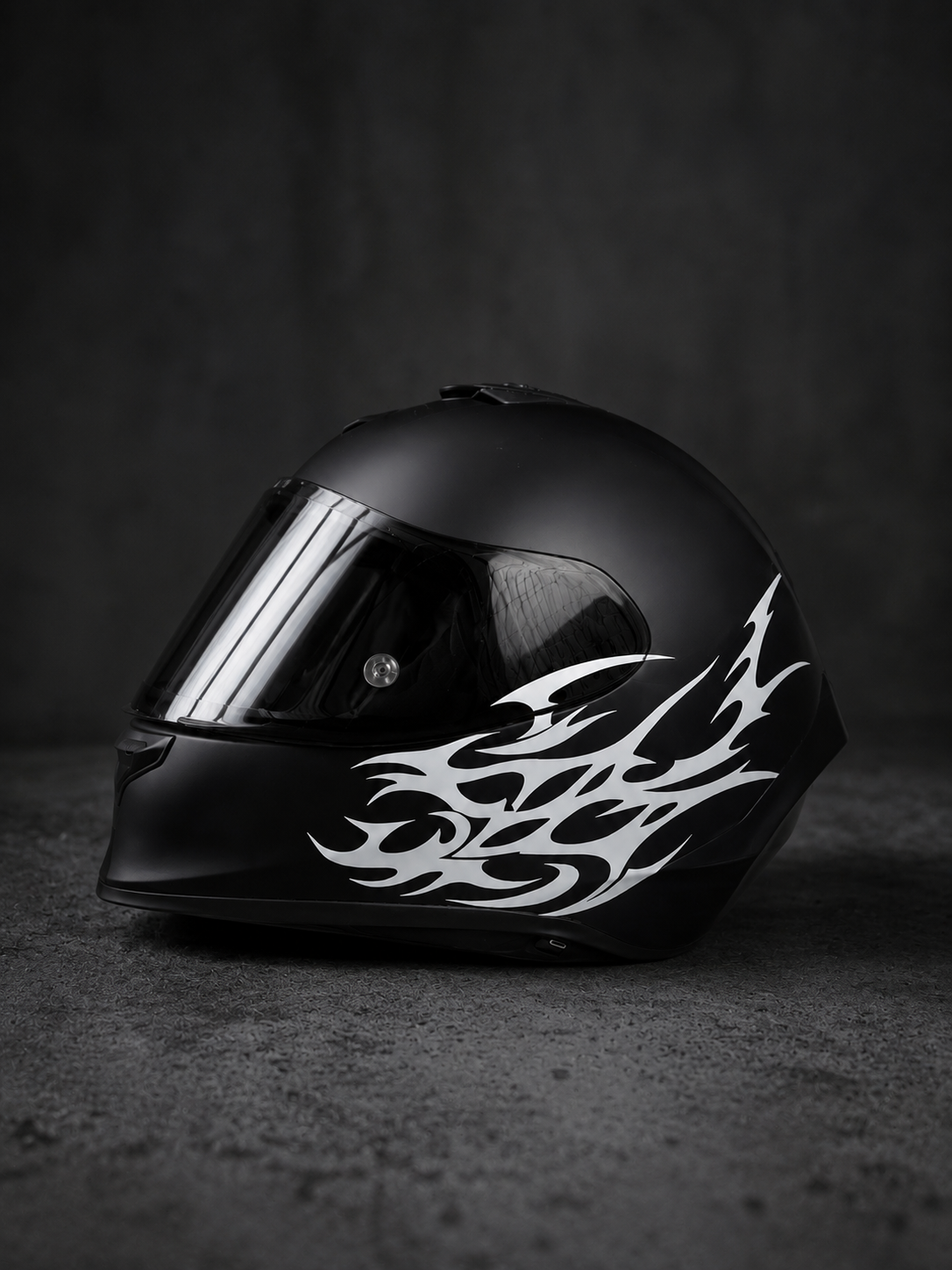 Tribal Flame Kask Sticker | Premium Vinil | Etchmaker