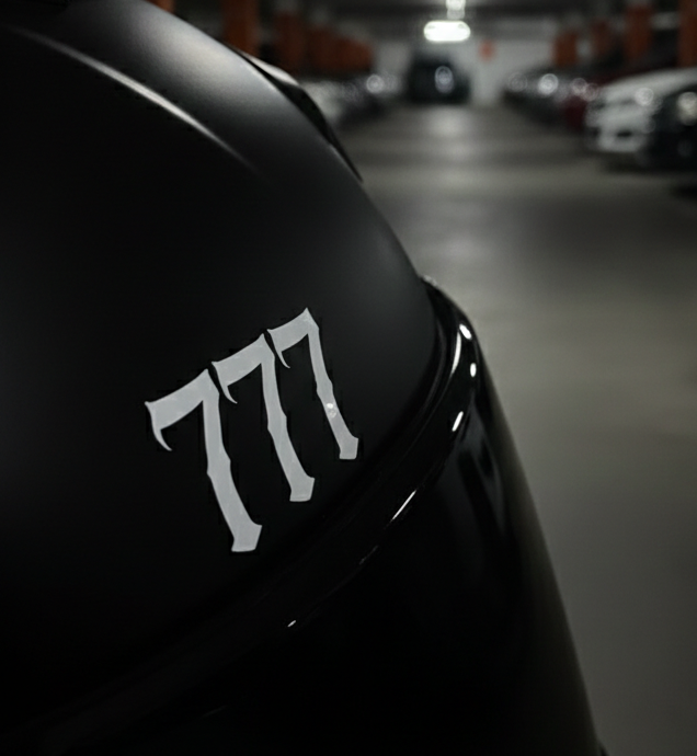 777 - Minimal Sticker